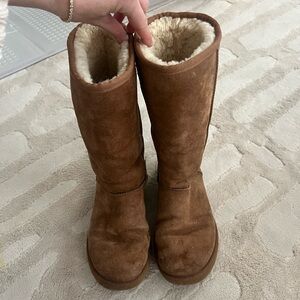 UGG Tall Boots in Chestnut, Size 7